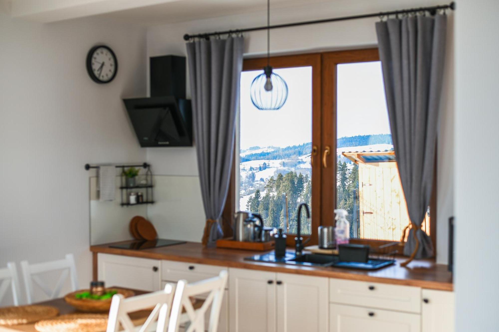 Aleksandrowka Holiday home Szlembark