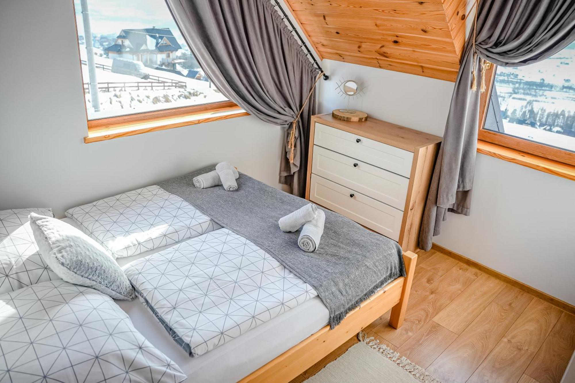 Aleksandrowka Holiday home *